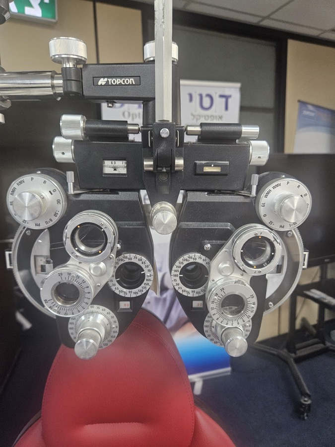 Topcon VT-10 — פורופטר ידני